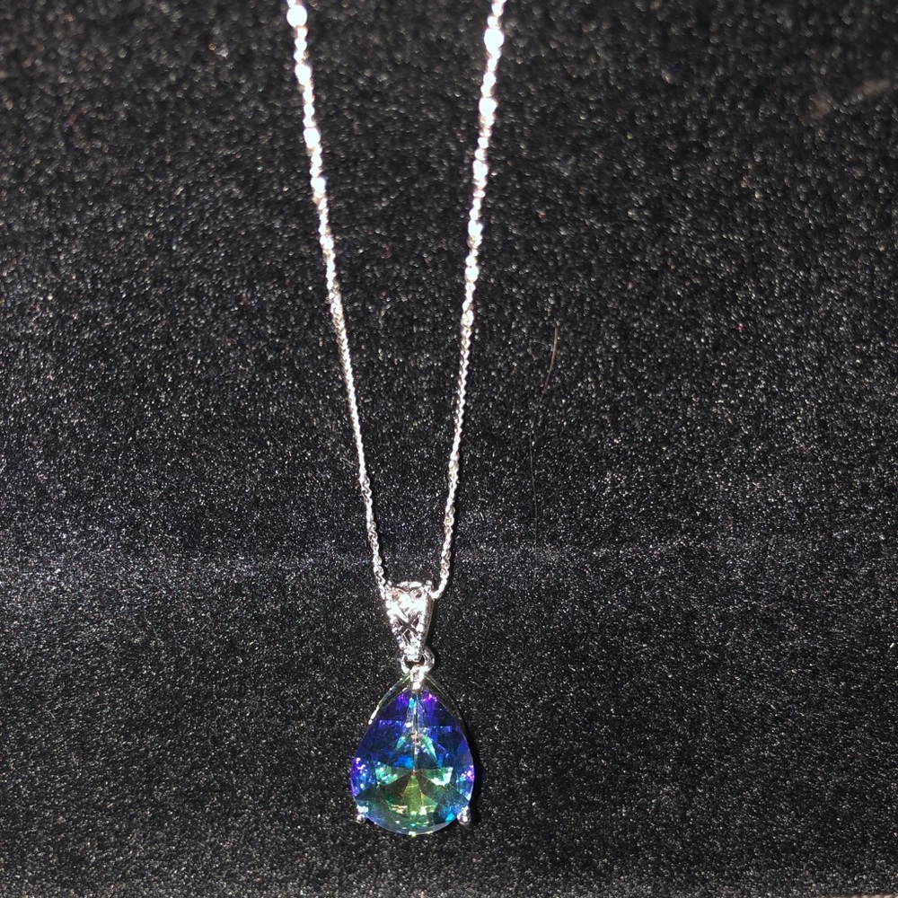 18ct white gold filigree finding Mystic Topaz